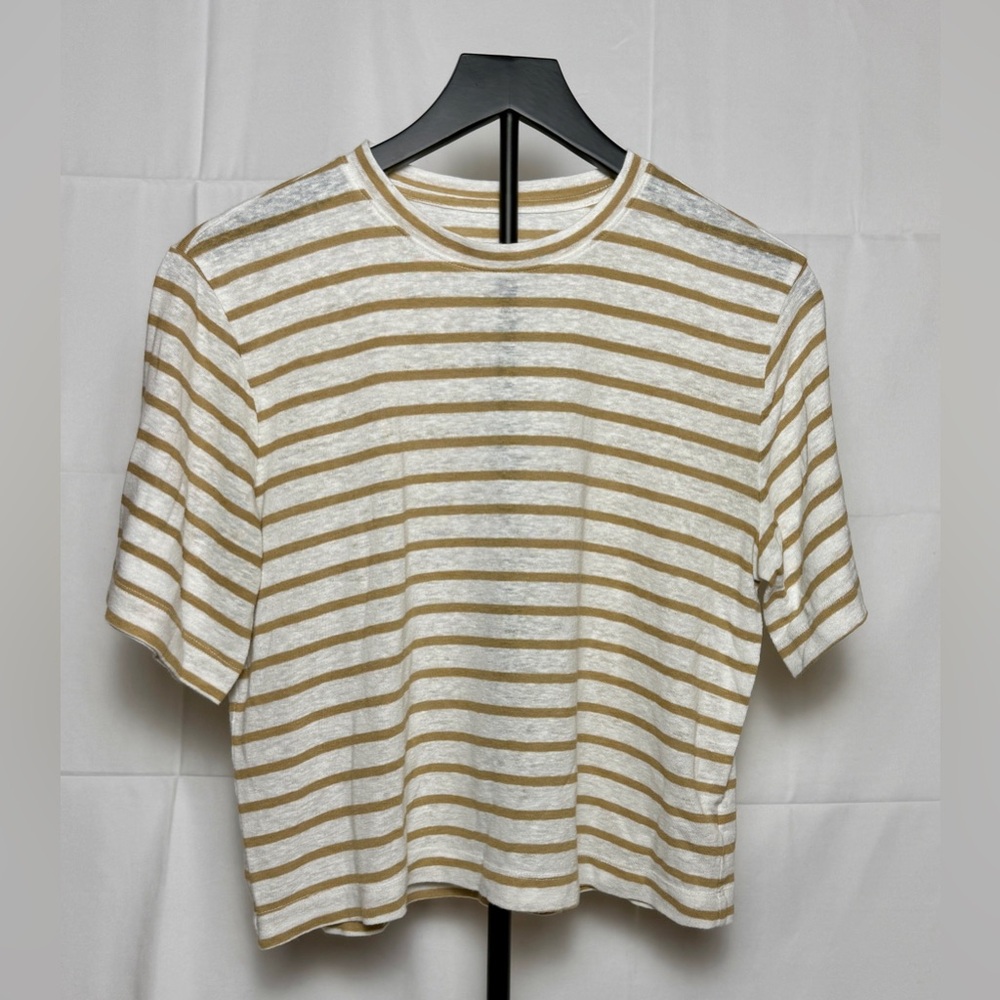 Universal Thread Women’s Top